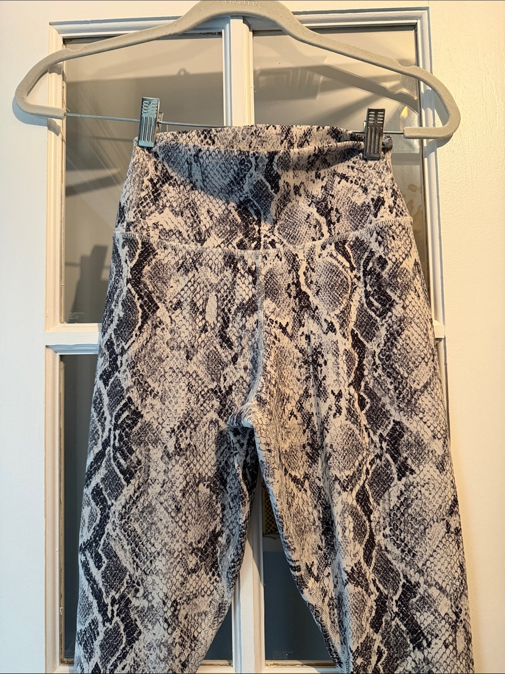 Women’s Alo Snake-Print Leggings - Neutral never worn